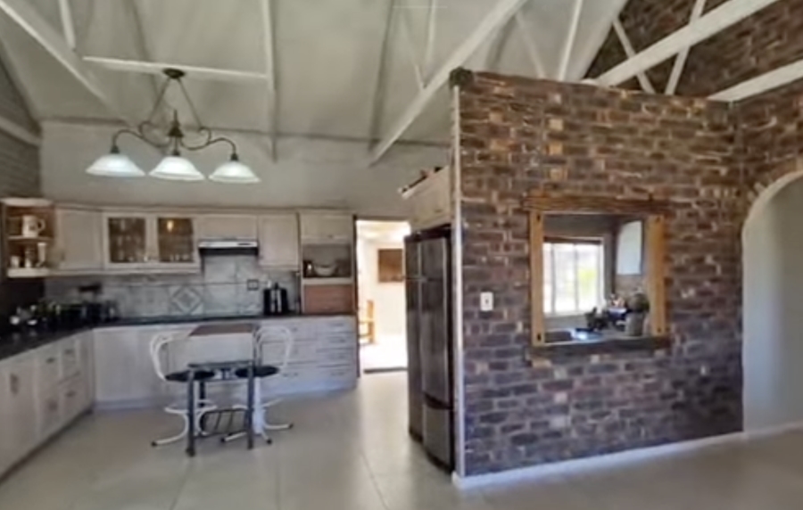 3 Bedroom Property for Sale in Middedorp Western Cape